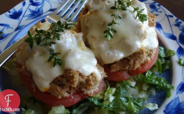 التونة والفاصوليا الخضراء مع الأرز