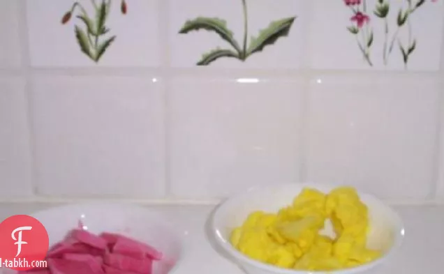 ميديسترن المخللات وصفتين اللفت والقرنبيط