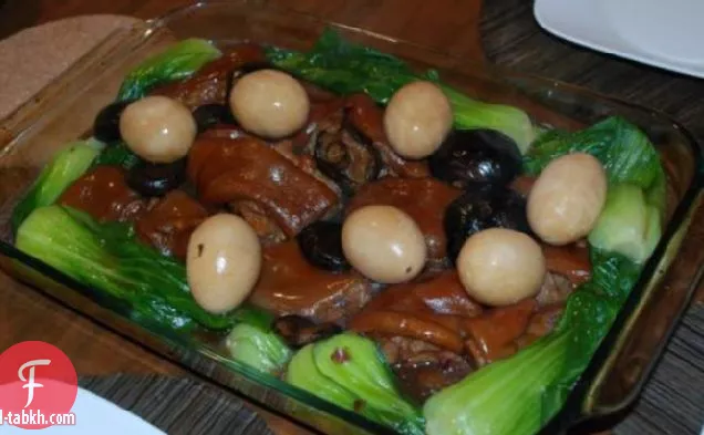 لحم الخنزير باتاتيم (الفلبينية الصينية مطهي لحم الخنزير الساق / المفاصل)
