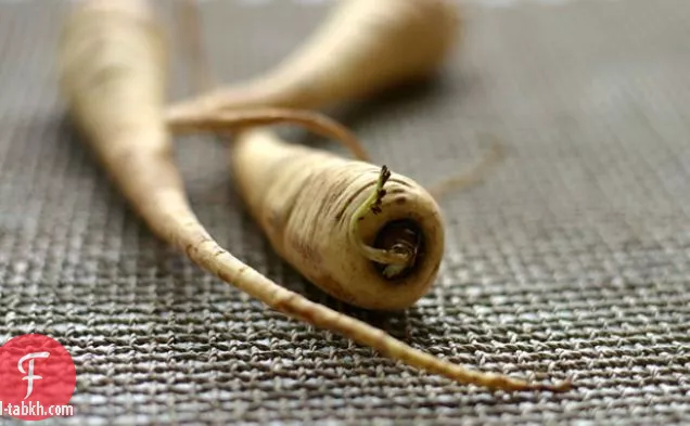 سلطة البنجر المحمص وجبن الماعز مع الخل البلسمي