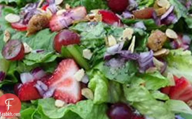 سلطة الفراولة