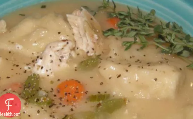 شوربة دجاج سريعة مع زلابية اللبن