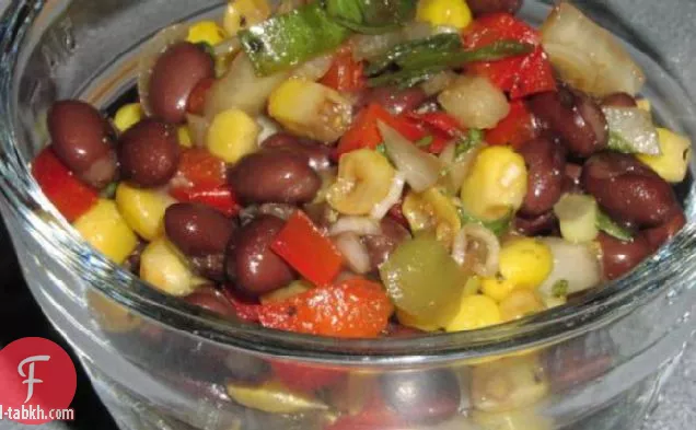 سلطة سهلة من الفاصوليا السوداء والذرة