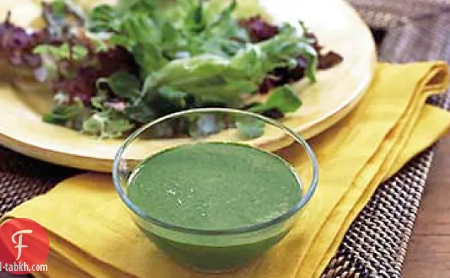 الأخضر آلهة خلع الملابس
