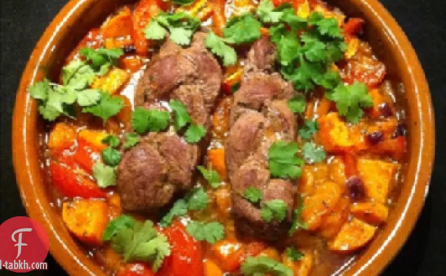 لحم الضأن على طريقة دلهي مع البطاطس